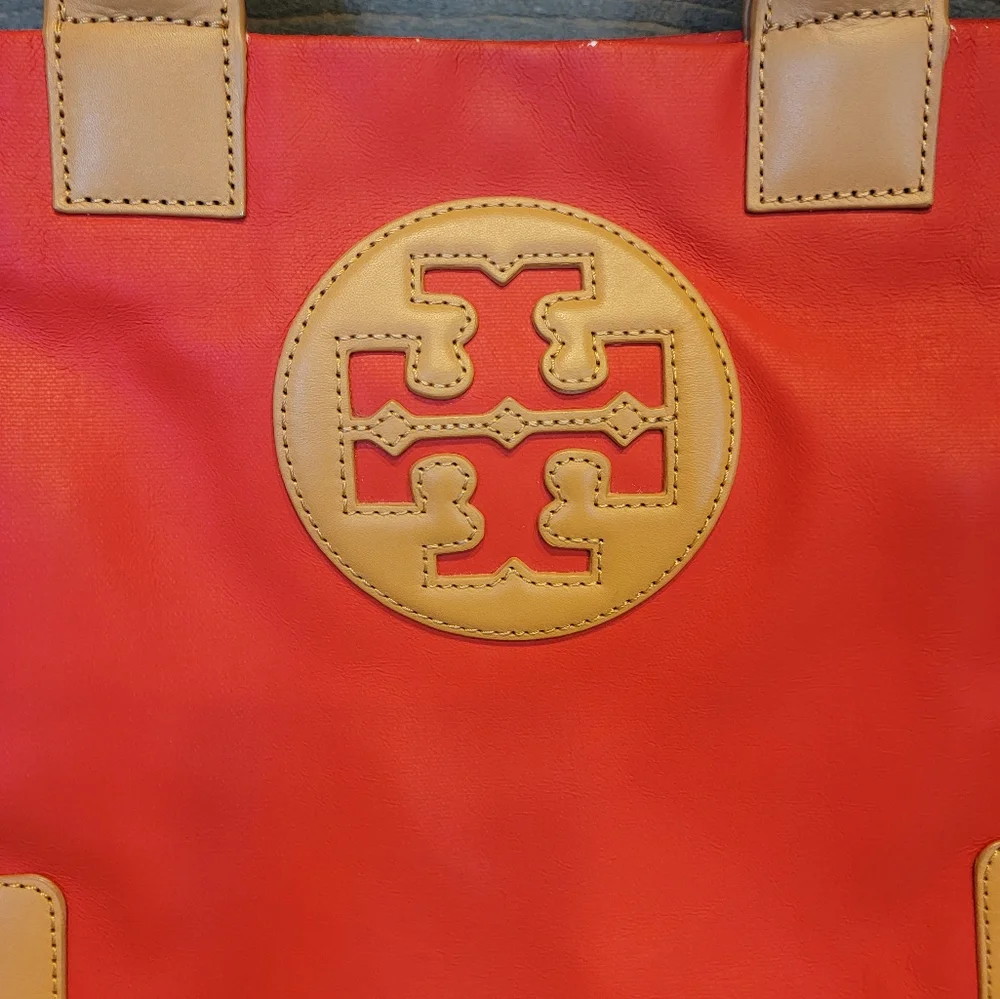 Tory Burch Red and Tan Vegan Leather Ella Tote Bag with Signature Medallion - Picture 4 of 12